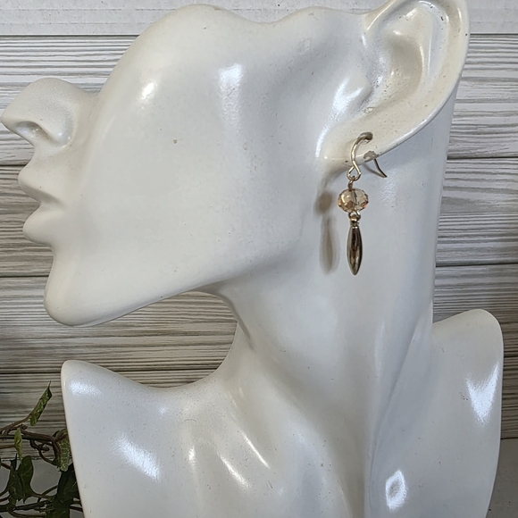 Gold Chain Necklace with AB Purple Faceted Glass Bead Bib and Earrings Set - Picture 9 of 10